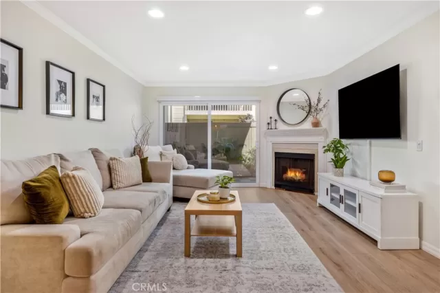 MLS: NP25264719 Condo For Sale