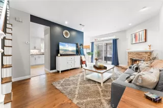 Photo #2: NP25266981 Listing 