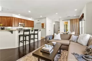 Photo #3: NP25267295 Listing 