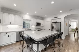 Photo #5: NP25267617 Listing 