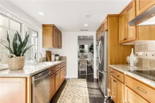 Photo #4: NP26003802 Listing