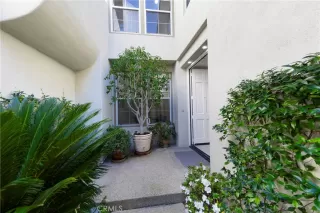 Photo #4: NP26005872 Listing