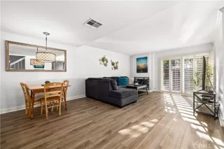 Photo #3: NP26006491 Listing