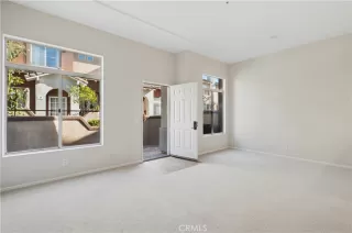 Photo #1: NP26008773 Listing 