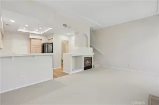 Photo #3: NP26008773 Listing 