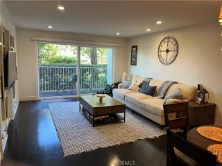 Photo #2: NP26012558 Listing 