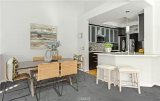 Photo #3: NP26015779 Listing