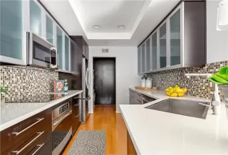 Photo #5: NP26015779 Listing