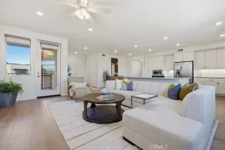 Photo #2: NP26019109 Listing 