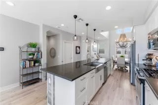 Photo #3: NP26019724 Listing 