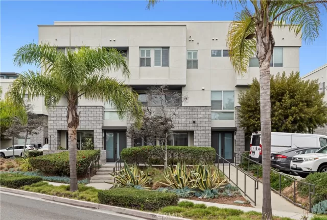 MLS: NP26032311 Condo For Sale