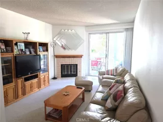 Photo #4: NP26032554 Listing