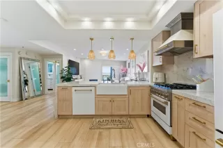 Photo #5: NP26032635 Listing 