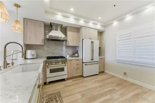 Photo #6: NP26032635 Listing 