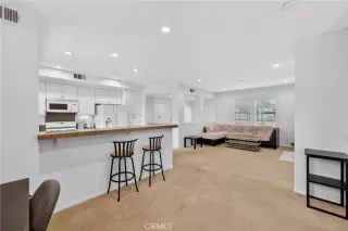 Photo #3: NP26041734 Listing