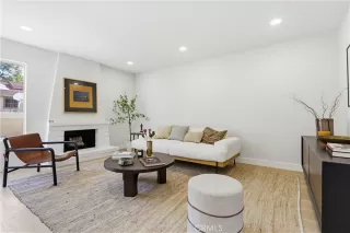 Photo #2: NP26041830 Listing