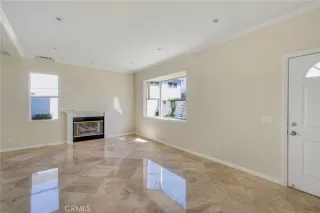 Photo #5: NP26044865 Listing 