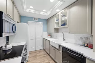 Photo #5: NP26055355 Listing 