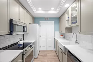 Photo #6: NP26055355 Listing 