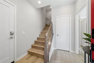 Photo #2: NP26061980 Listing