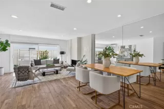 Photo #2: NP26066854 Listing