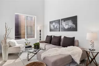 Photo #3: NP26068394 Listing 