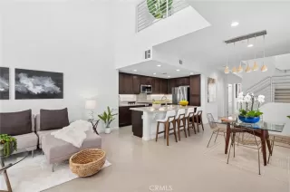 Photo #5: NP26068394 Listing 