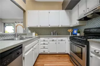 Photo #1: NP26069893 Listing