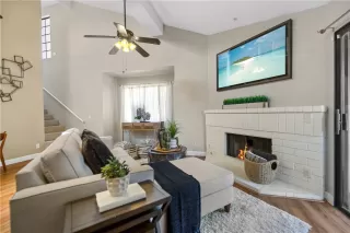 Photo #4: NP26069893 Listing