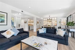 Photo #5: NP26075475 Listing 