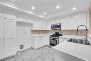 Photo #5: NP26079205 Listing 