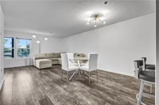 Photo #1: NP26082378 Listing 