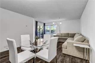 Photo #2: NP26082378 Listing 