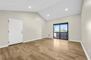 Photo #4: NP26083012 Listing 