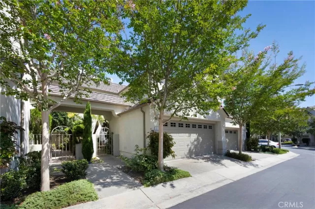 MLS: NP26112043 Condo For Sale