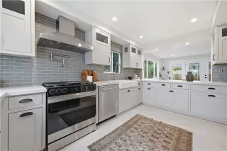Photo #2: NP26121536 Listing 