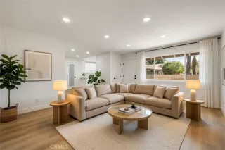 Photo #2: NP26123574 Listing