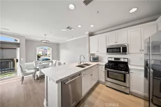 Photo #6: NP26139808 Listing 
