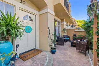 Photo #4: OC22058586 Listing 