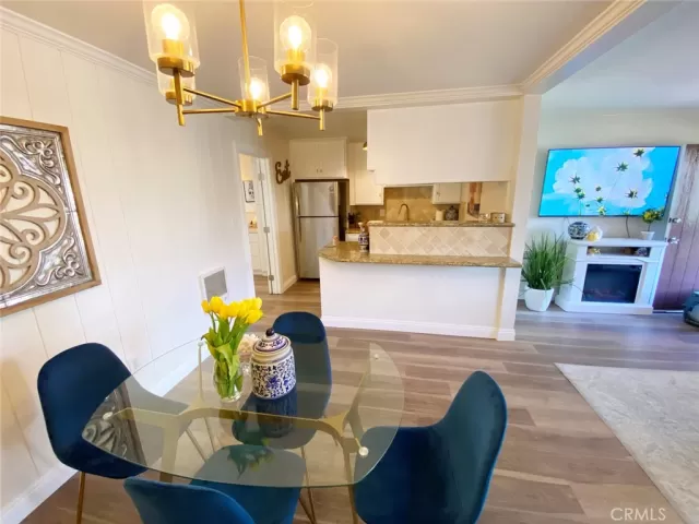 MLS: OC22082867 Condo For Sale