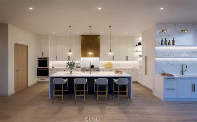 MLS: OC22098999 Condo For Sale