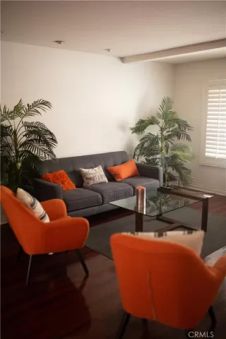 Photo #4: OC22107411 Listing 