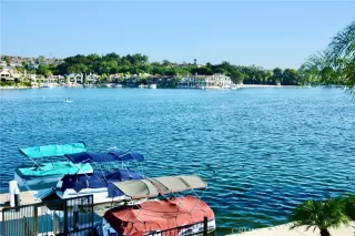 Photo #3: OC22128808 Listing