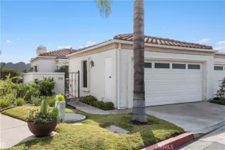 Photo #6: OC22128808 Listing