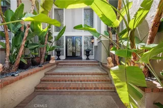 Photo #3: OC22138235 Listing