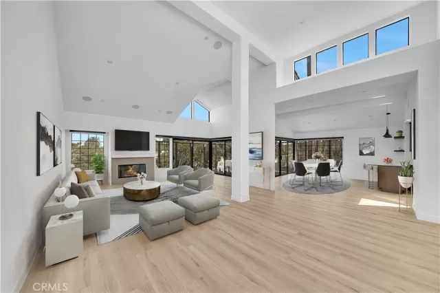 MLS: OC22140876 Condo For Sale