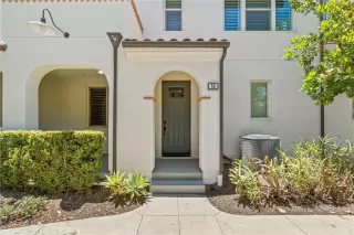 Photo #2: OC22148341 Listing 