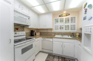 Photo #1: OC22156916 Listing