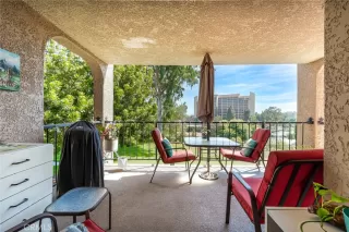 Photo #4: OC22156916 Listing