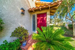 Photo #5: OC22167160 Listing 